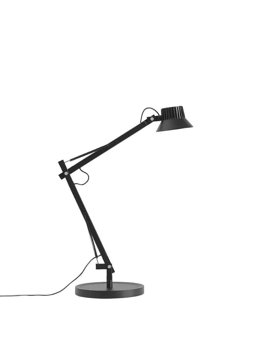 Dedicate S2 Bordlampe fra Muuto - Black - Jacobsen Plus