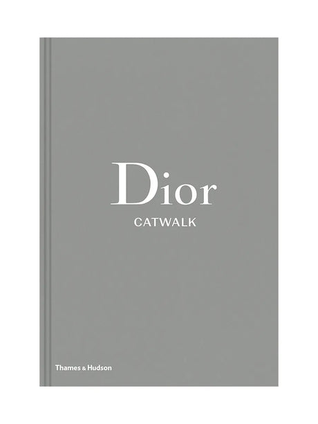 Dior Catwalk bog fra New Mags - 1 - Jacobsen Plus