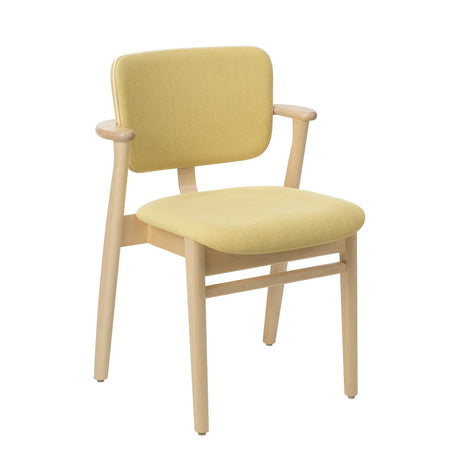 Domus Chair, polstret fra Artek - Birch - Hola 01 - Prestige Cream piping - Jacobsen Plus