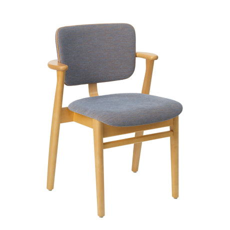 Domus Chair, polstret fra Artek - Honey stained birch - WOW RE 4441 - Prestige Nougat piping - Jacobsen Plus