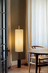 Dórica Gulvlampe fra Santa and Cole - 3 - Jacobsen Plus