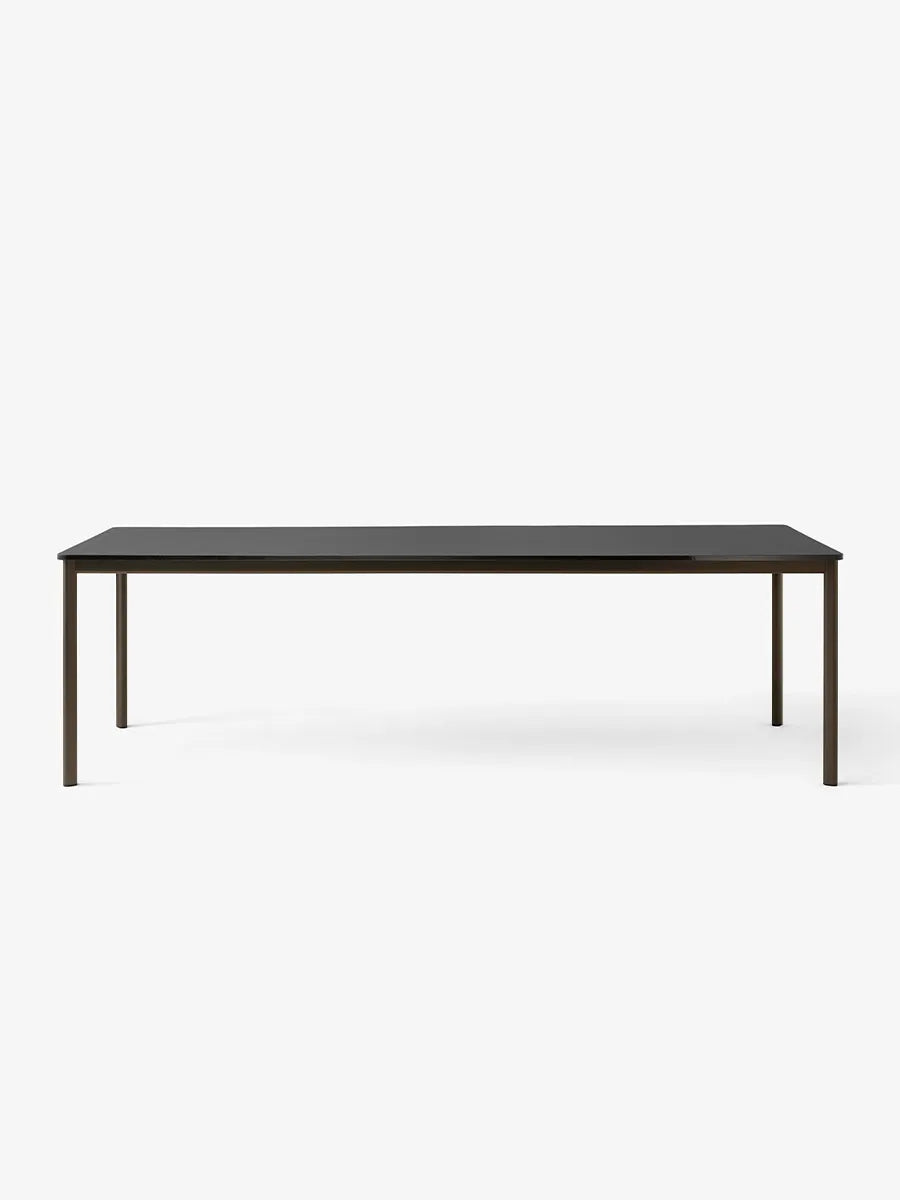 Drip Bord fra &Tradition - L: 141-170 x W: 80 x H: 74 cm / Bronzed Aluminium / Black Fenix Nano laminate - Jacobsen Plus