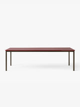 Drip Bord fra &Tradition - L: 251-300 x W: 100 x H: 74 cm / Black Aluminium / Burgundy Forbo Linoleum - Jacobsen Plus