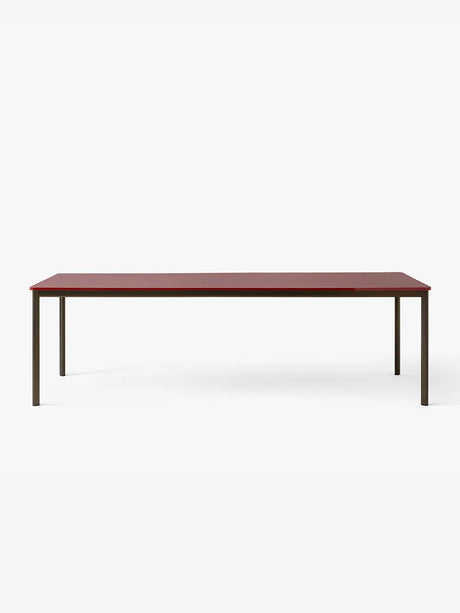 Drip Bord fra &Tradition - L: 251-300 x W: 100 x H: 74 cm / Black Aluminium / Burgundy Forbo Linoleum - Jacobsen Plus