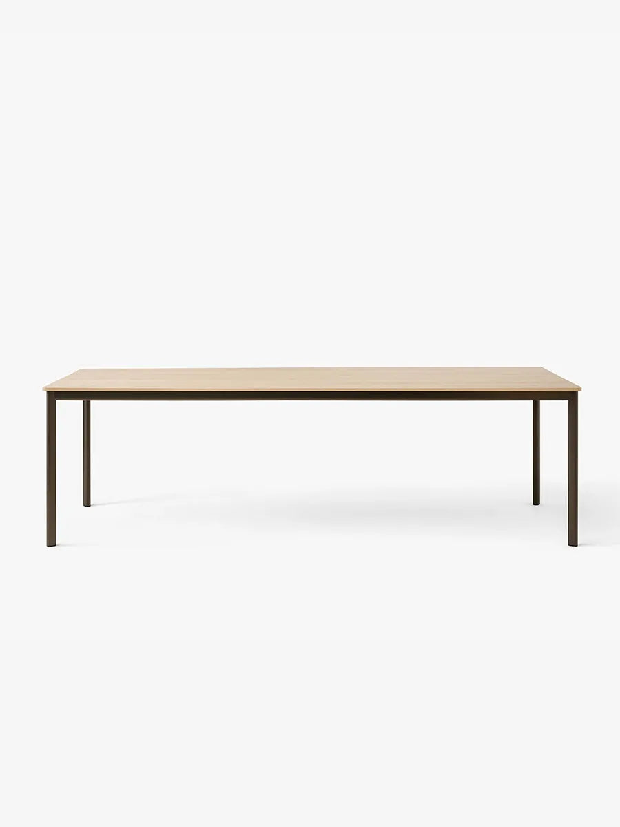 Drip Bord fra &Tradition - L: 141-170 x W: 80 x H: 74 cm / Bronzed Aluminium / Oak Wood Veneer - Jacobsen Plus