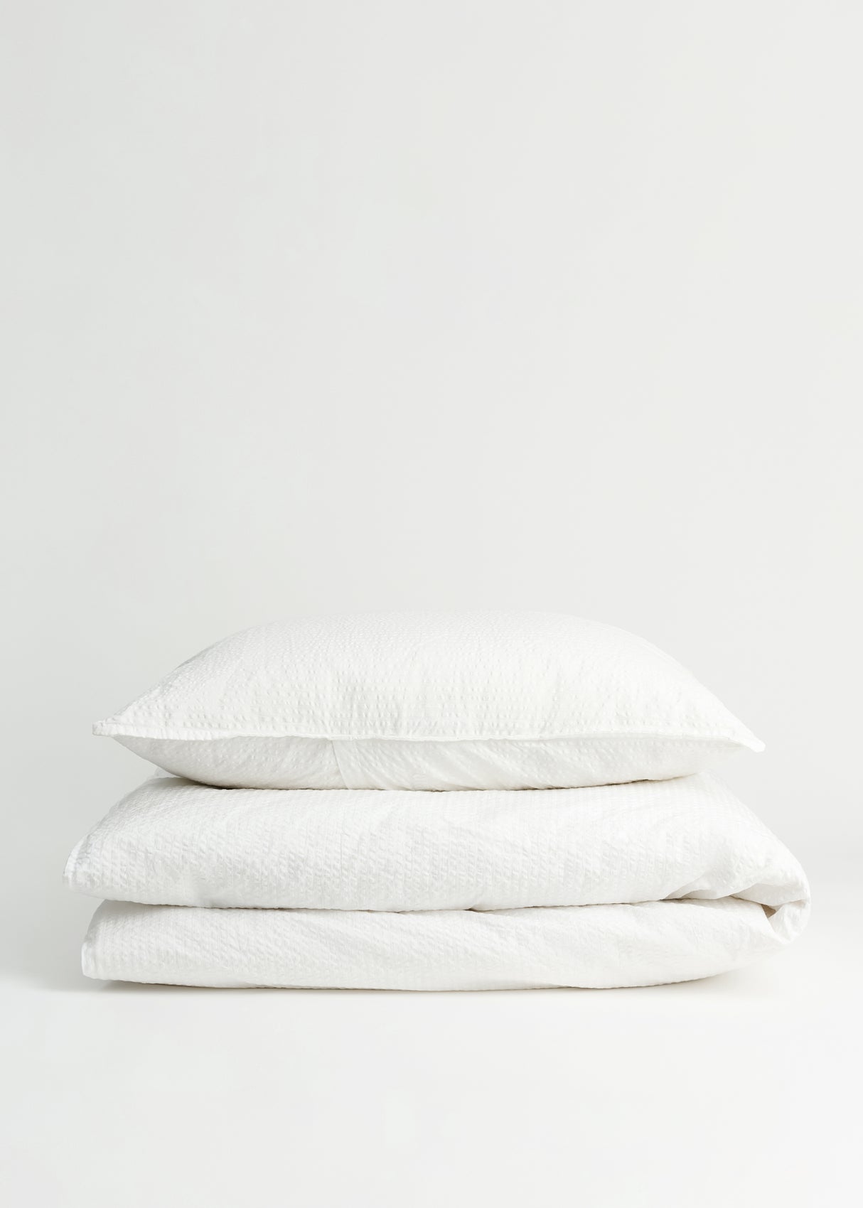 Sengelinned Seersucker - white fra Aiayu - 1 - Jacobsen Plus