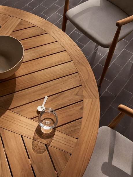 E022 Havebord, Ø140 fra Carl Hansen & Søn
