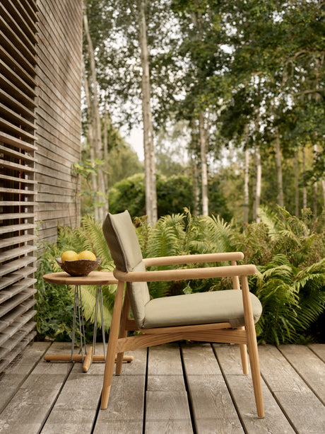 E018 Embrace udendørs loungestol fra Carl Hansen & Søn - 5 - Jacobsen Plus