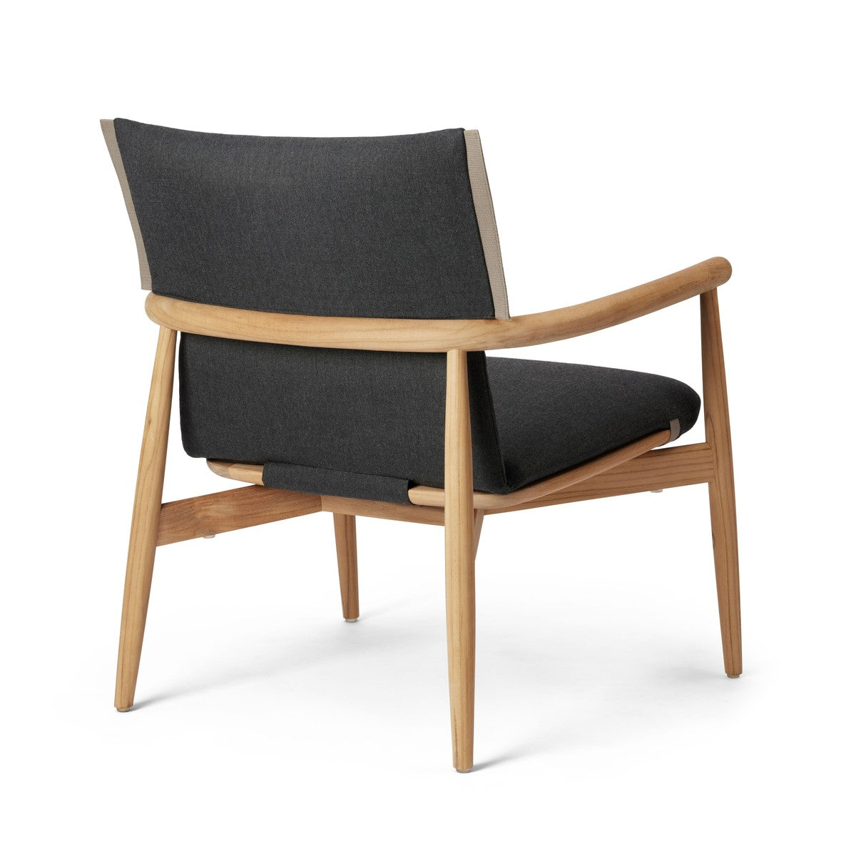 E018 Embrace udendørs loungestol fra Carl Hansen & Søn - 11 - Jacobsen Plus