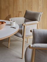 E005 Embrace Chair af EOOS - 5 - Jacobsen Plus