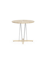 E022 Havebord, Ø80 fra Carl Hansen & Søn