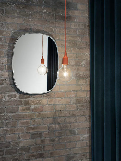 Framed spejl fra Muuto - Lille / Grå-klar glas - Jacobsen Plus