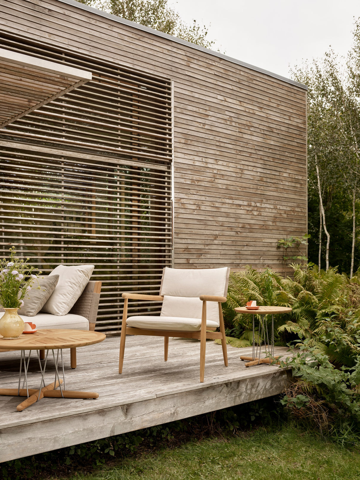 E023 Embrace udendørs sidebord, Ø48 fra Carl Hansen & Søn - 4 - Jacobsen Plus