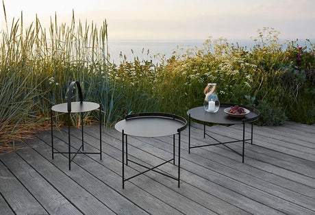 Edge Tray Table, Ø 76 cm fra Houe - Olive Green - Jacobsen Plus