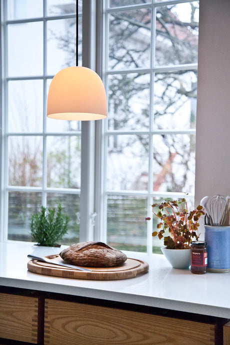Super Pendel fra Piet Hein - Ø: 90 mm / Sort ledning - Jacobsen Plus