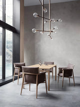 E005 Embrace Chair af EOOS - 3 - Jacobsen Plus