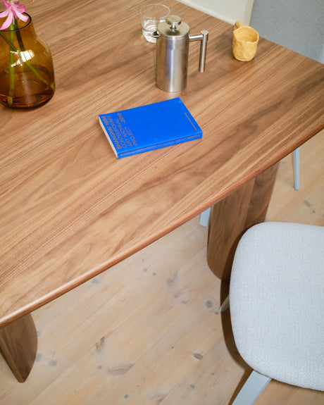 Re-Norm spisebord, 130 cm fra Muuto - Light Blue - Jacobsen Plus
