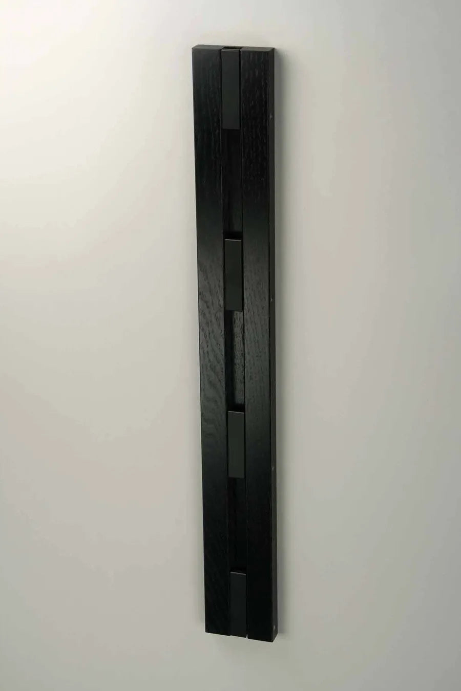 Lodret KNAX knagerække fra LoCa