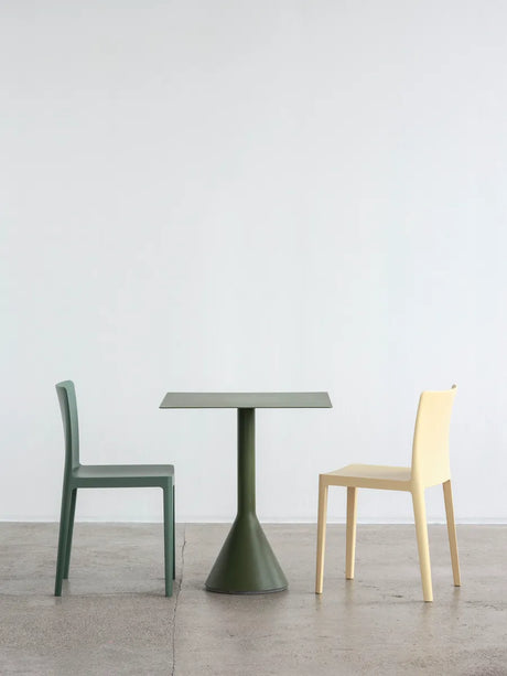 Palissade Cone Table fra Hay - L: 65 x B: 65 x H:74 cm / Anthracite - Jacobsen Plus