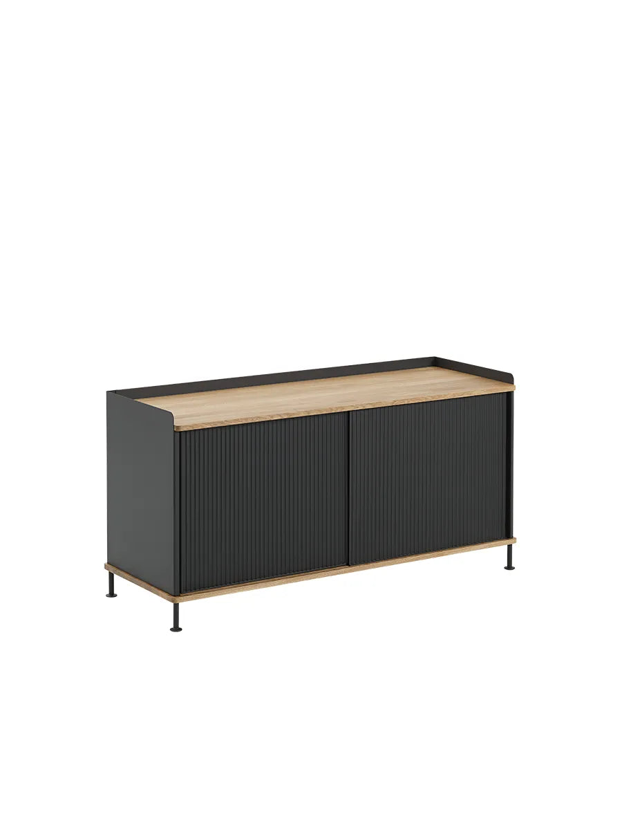 Enfold Sideboard, 124 x 45 cm fra Muuto - Black - Jacobsen Plus