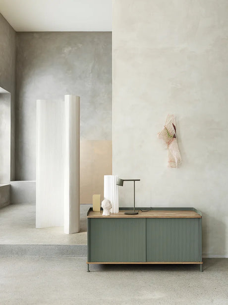Enfold Sideboard, 124 x 45 cm fra Muuto - 2 - Jacobsen Plus