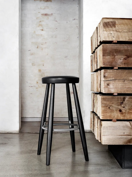 CH56 Barstol af Hans J. Wegner - Eg-lædergruppe A / Sæbe - Jacobsen Plus
