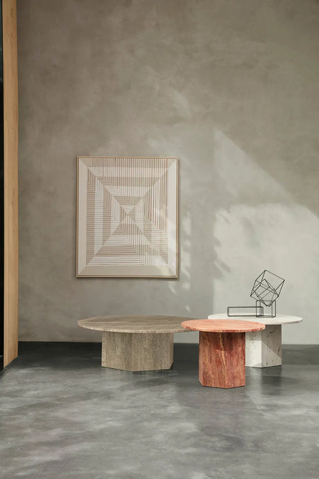 Epic Coffee Table Ø80 cm, travertine fra GUBI - Burnt Red - Jacobsen Plus