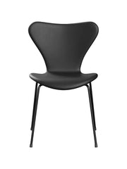 3107 stol, fuldpolstret Essential læder sort/sort stel af Arne Jacobsen