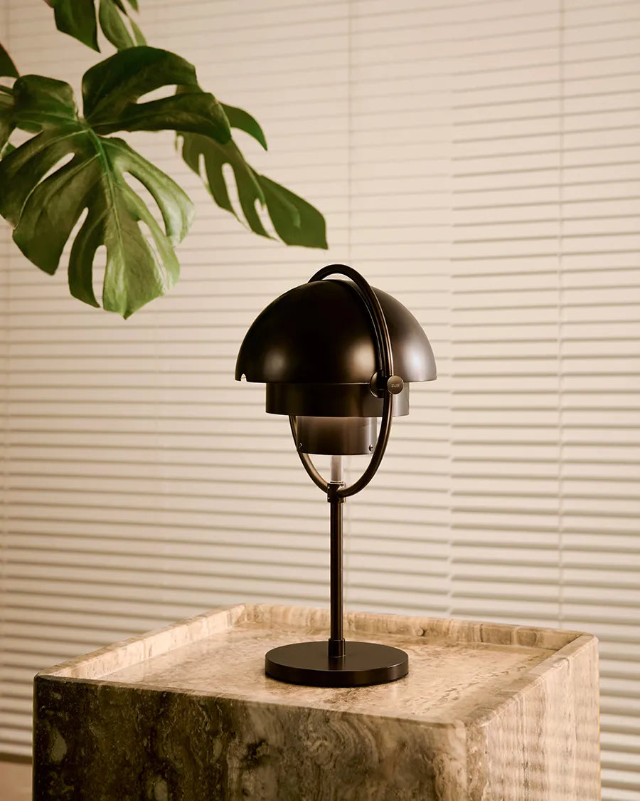 Multi-Lite Portable Bordlampe fra GUBI - 3 - Jacobsen Plus
