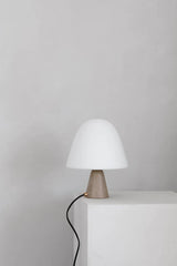 Meadow Bordlampe fra Fredericia Furniture - 2 - Jacobsen Plus