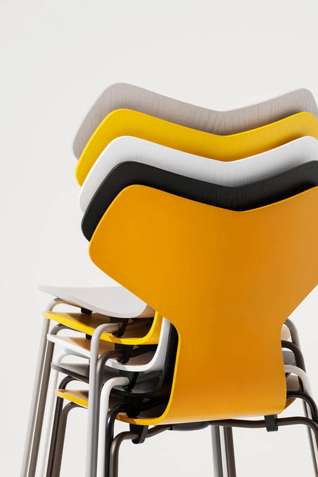 3130 Grand Prix stol i farvet ask af Arne Jacobsen - 2 - Jacobsen Plus