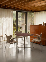 3208 Liljen med armlæn af Arne Jacobsen - 3 - Jacobsen Plus