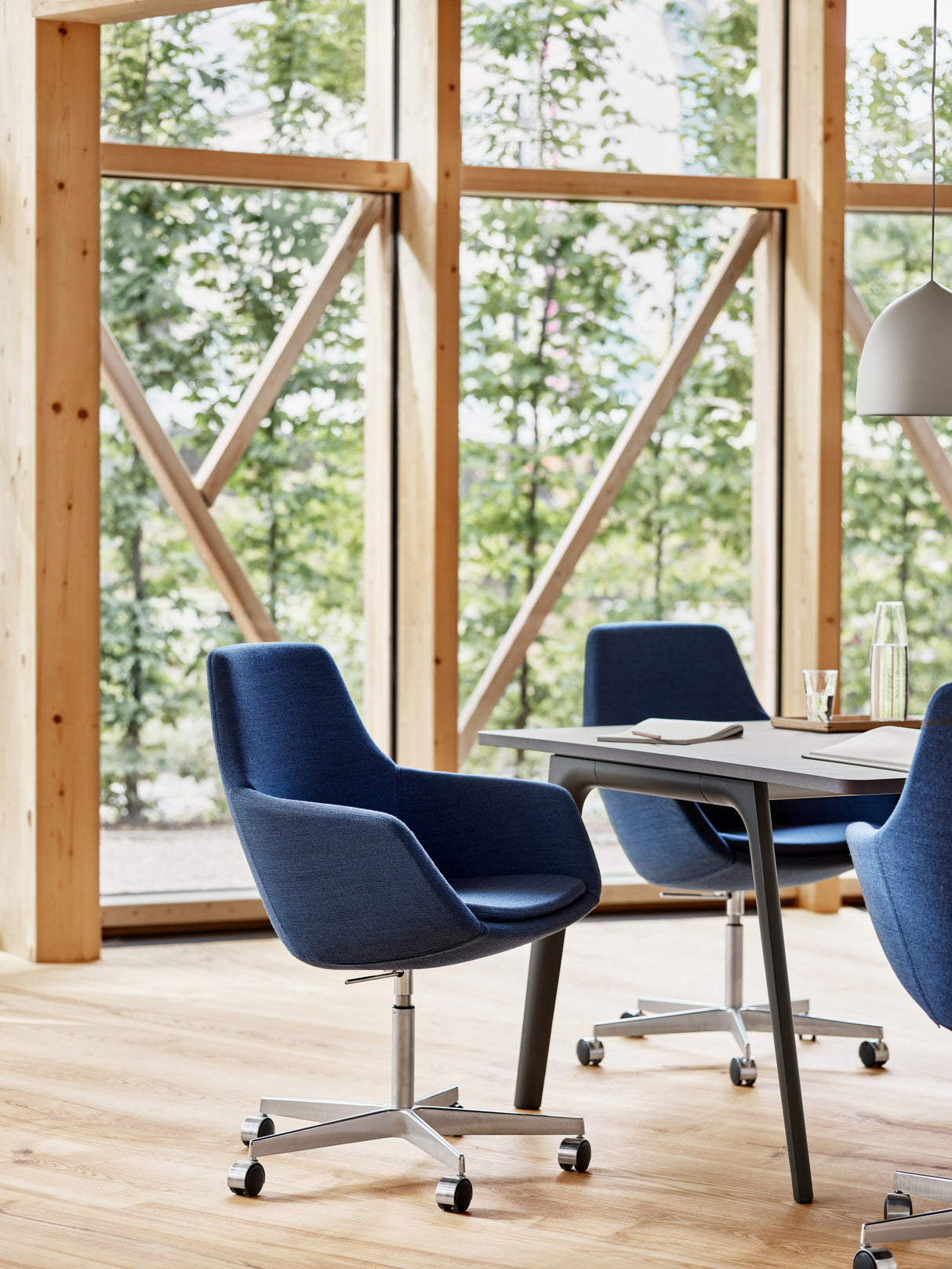 Lille Giraf Kontorstol af Arne Jacobsen - 1 - Jacobsen Plus