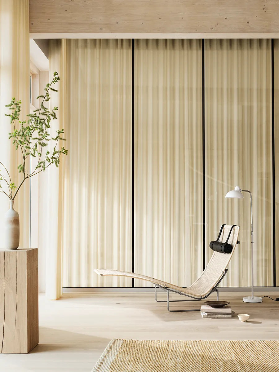 PK24 Loungestol af Poul Kjærholm