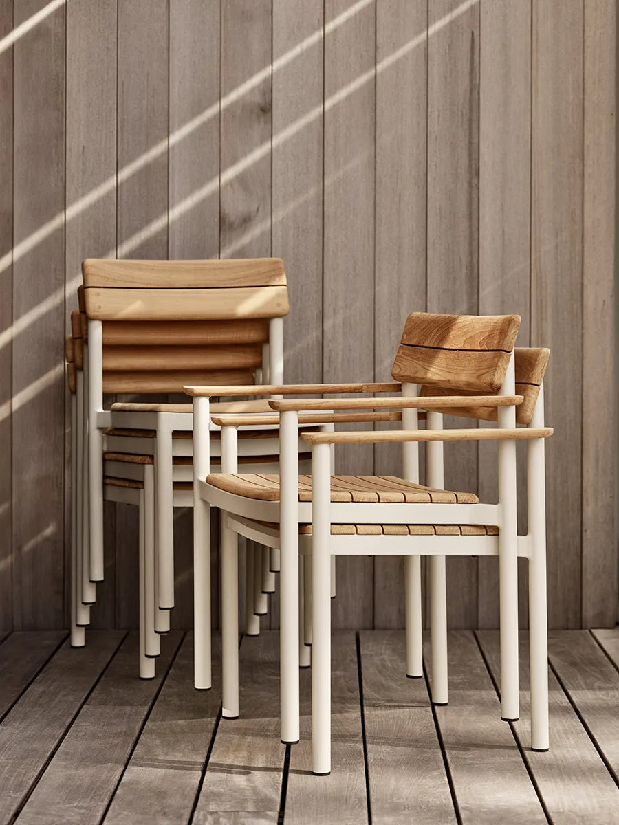 Skagerak Pelagus Armstol, light ivory fra Fritz Hansen