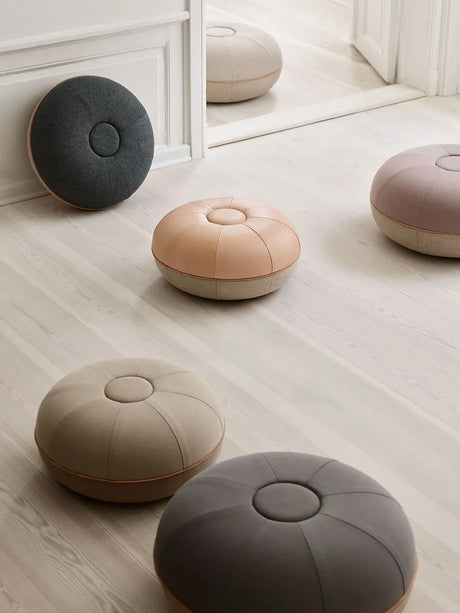 Pouf, large fra Fritz Hansen - Natural - Jacobsen Plus