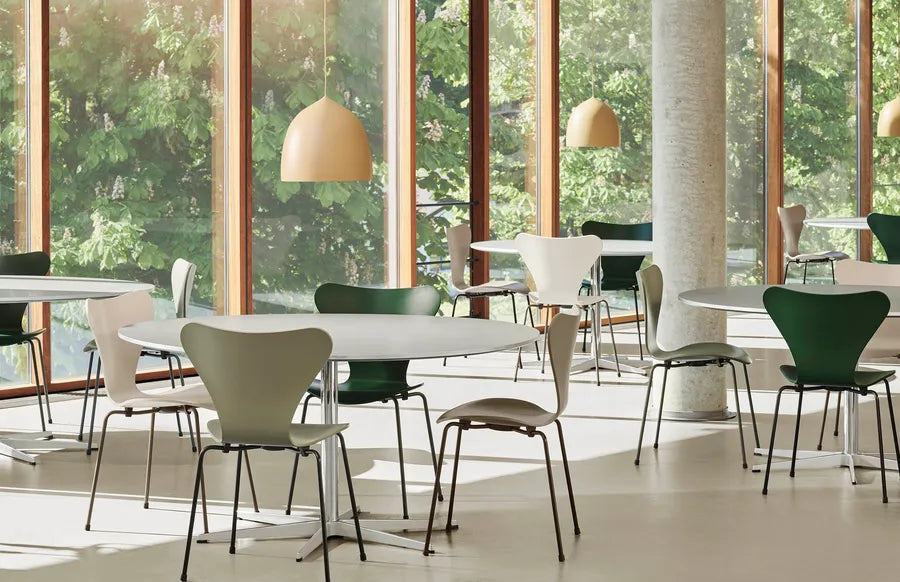 3107 Serie 7 stol lakeret af Arne Jacobsen - 11 - Jacobsen Plus