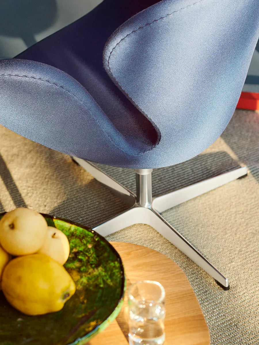 3320 Svanen i stof (prisgruppe 2) af Arne Jacobsen - 4 - Jacobsen Plus