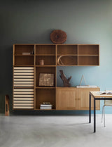 FK63 Reol med hylde og bakker fra Carl Hansen & Søn