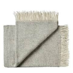 Fanø Plaid, light nordic grey fra Silkeborg Uldspinderi