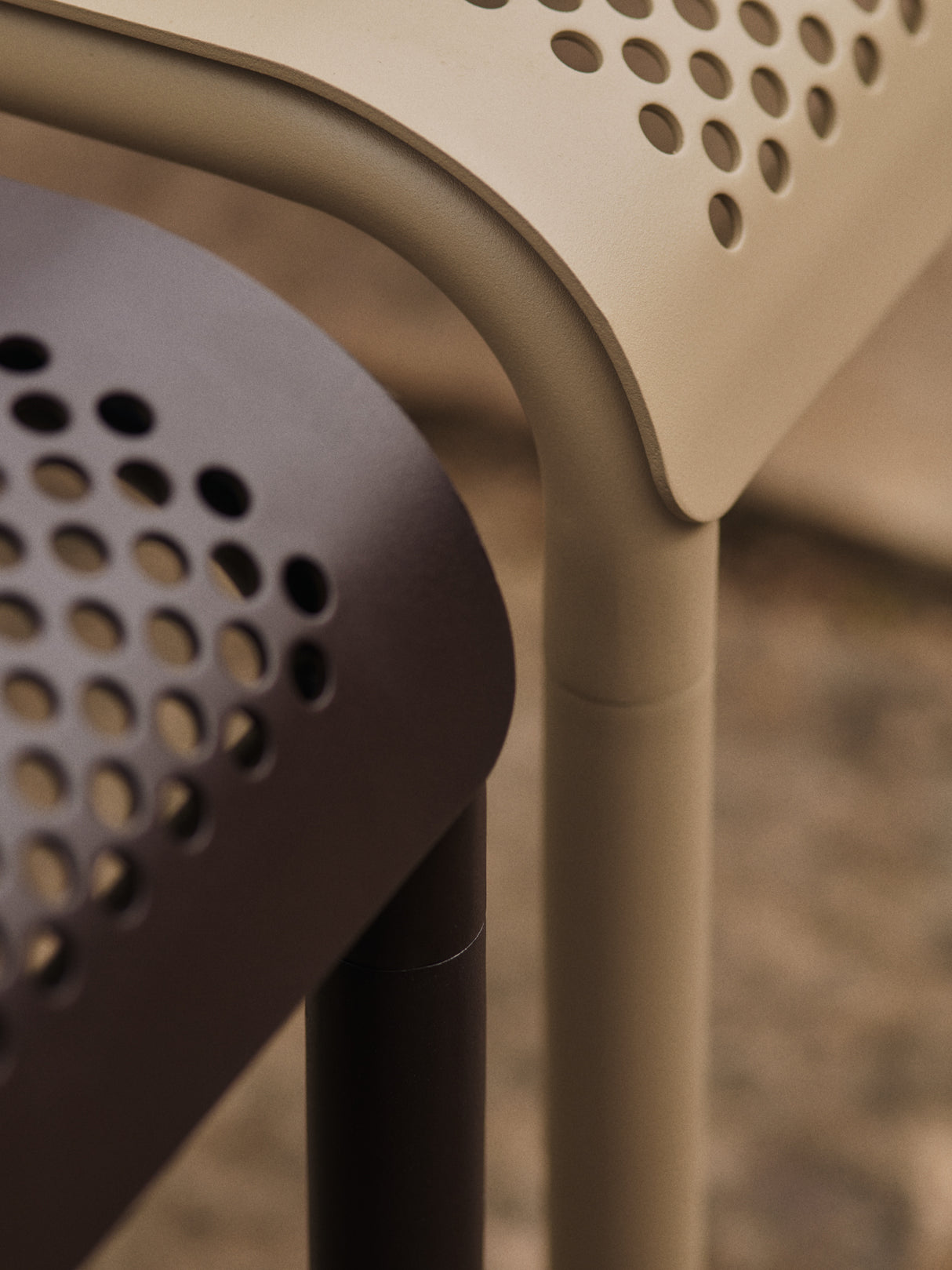 Dapple udendørs sidebord fra Ferm Living - 5 - Jacobsen Plus