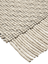 FermLiving Udo Rug gulvtæppe, Off-white/Sort - 1 - Jacobsen Plus