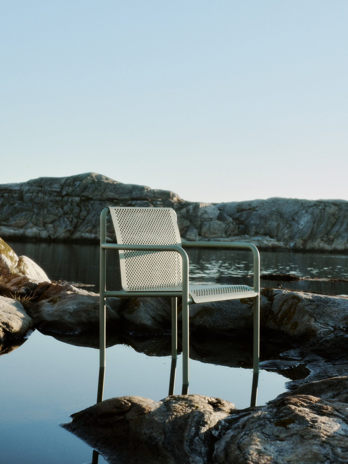 Dapple havestol m. armlæn fra Ferm Living - 8 - Jacobsen Plus