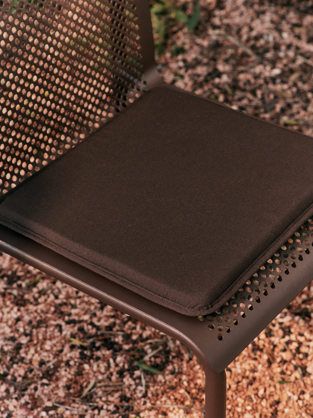 Havehynde til Dapple og Voya, solids ebene fra Ferm Living - 2 - Jacobsen Plus