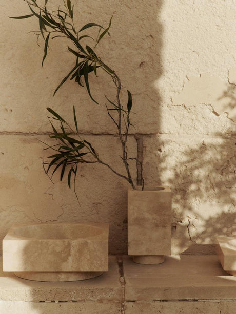 Hew high centrepiece, travertin fra Ferm Living - 2 - Jacobsen Plus