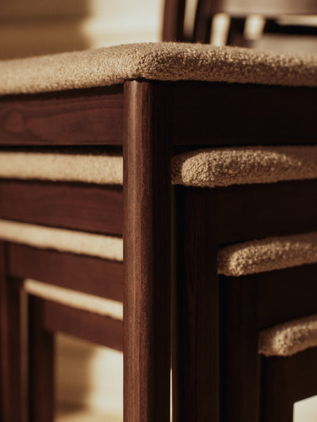 Boda spisebordsstol, stabelbar fra Ferm Living - Red Brown - Jacobsen Plus