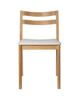Boda spisebordsstol, stabelbar fra Ferm Living - Natural Oak - Staple Off-white - Jacobsen Plus