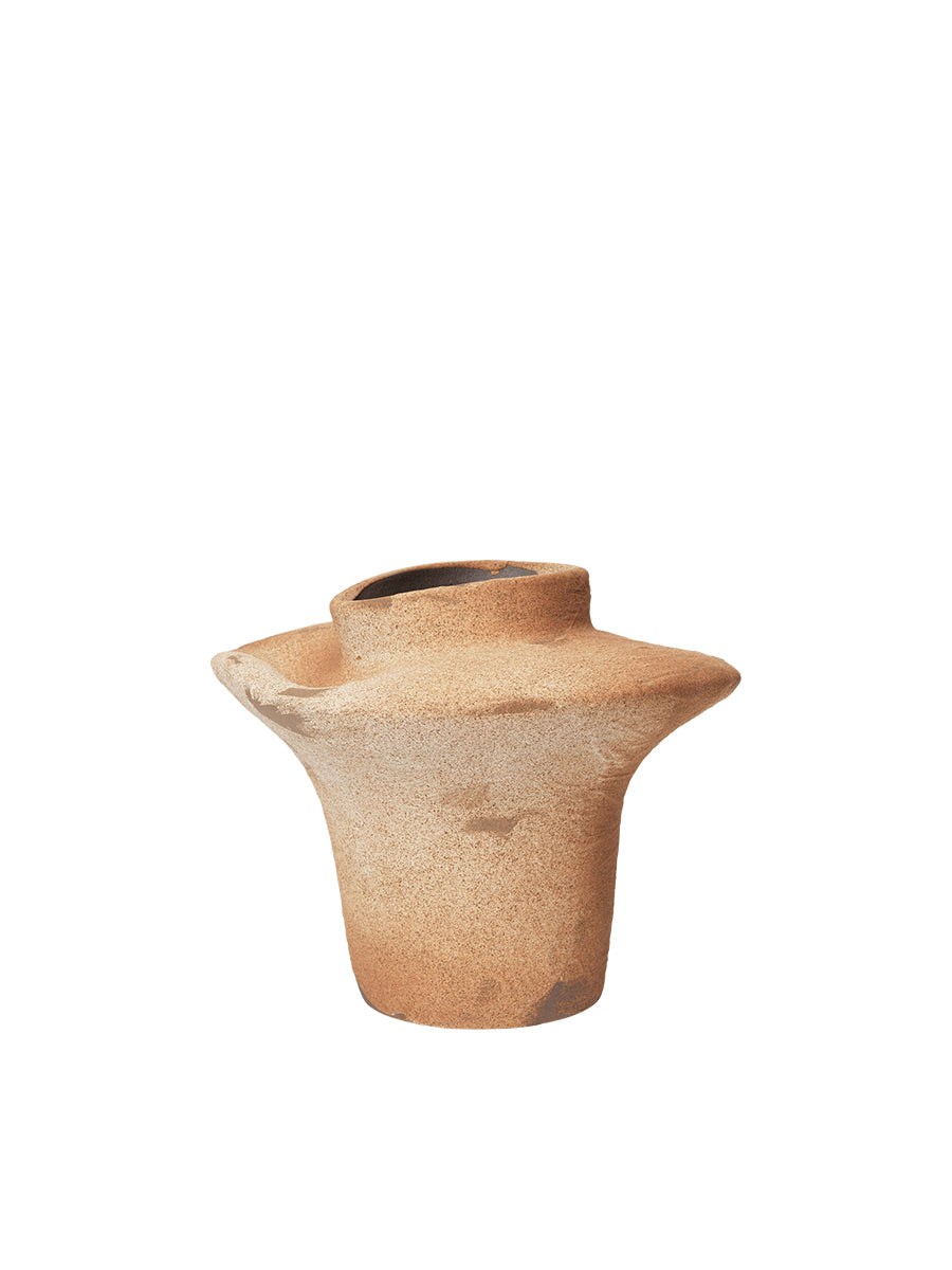Evio Vase, Small fra Ferm Living - Burnt Umber - Jacobsen Plus