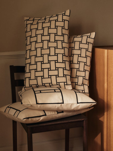 Lattice Offset Cushion pude fra Ferm Living - 2 - Jacobsen Plus