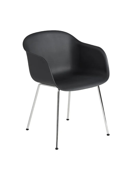 Fiber armchair Tube fra Muuto - Black- chrome base - Jacobsen Plus